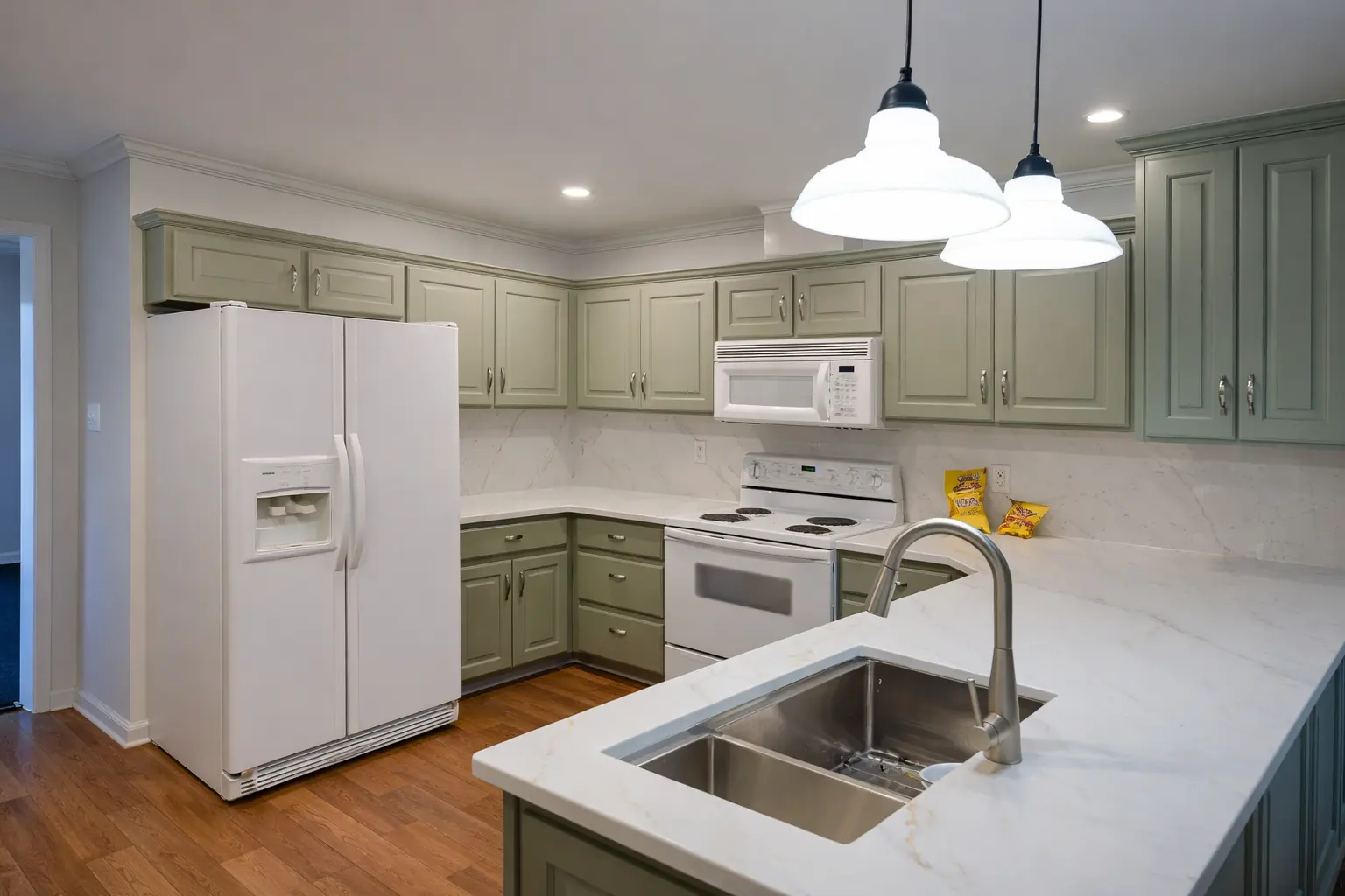 Cabinet Refinishing